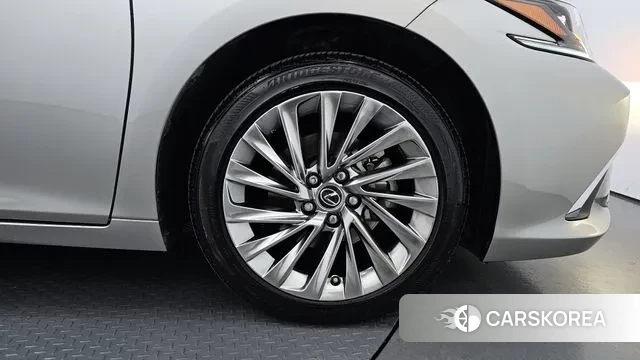 Lexus ES300h 7th generation id 3359592 из Кореи 15