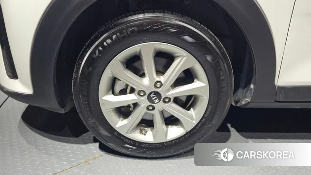 Kia Stonic id 3937119 из Кореи 15