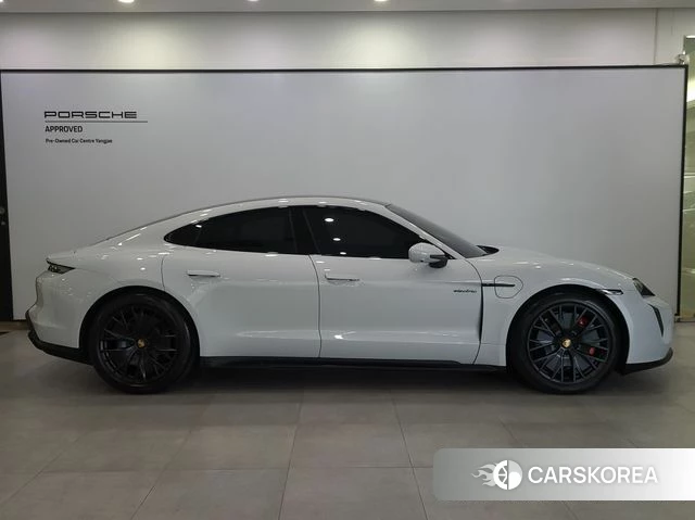 Porsche Taycan id 4462543 из Кореи 15