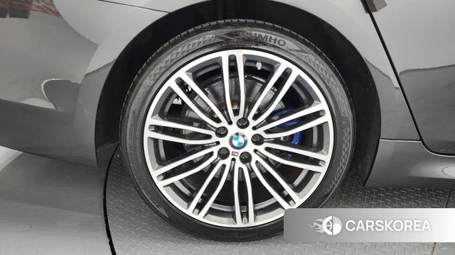 BMW 5 Series (G30) id 4363102 из Кореи 29