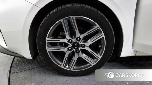 Kia Come New K3 id 3814261 из Кореи 15