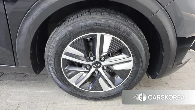 Kia The New Niro id 3583226 из Кореи 15