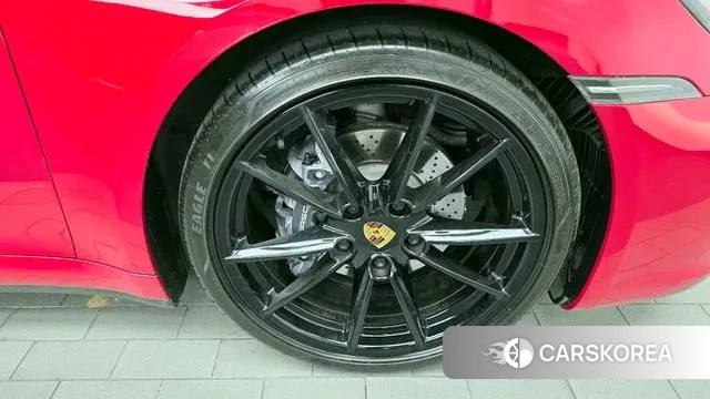 Porsche 911(992) id 3264524 из Кореи 15