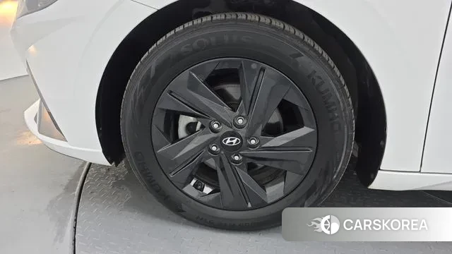 Hyundai Avante Hybrid (CN7) id 3023009 из Кореи 15