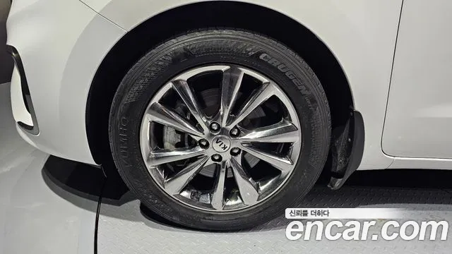 Kia The New Carnival id 2269875 из Кореи 15