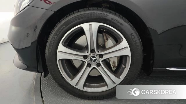 Mercedes-Benz E-Class W213 id 4684098 из Кореи 28
