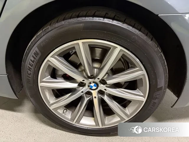 BMW 5 Series (G30) id 3757106 из Кореи 15