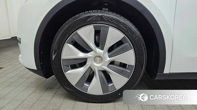 Tesla Model Y id 3940224 из Кореи 15
