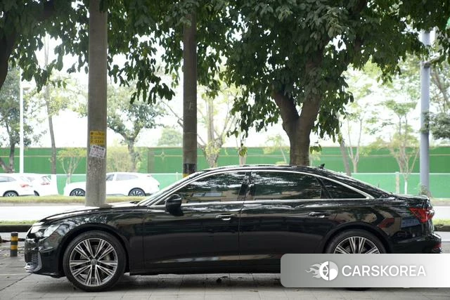 Audi A6L id 4353324 из Китая 18