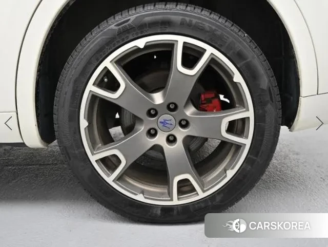 Maserati Levante id 3014060 из Кореи 15