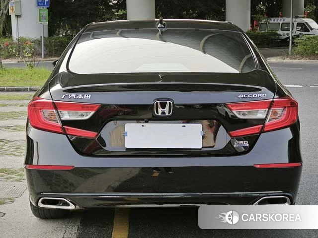 Honda Accord id 4297776 из Китая 12