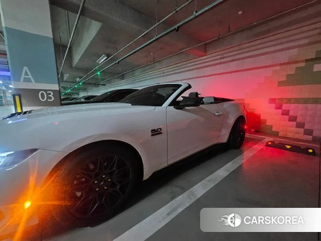 Ford Mustang 7th Generation 2024 Белый из Кореи, фото 5