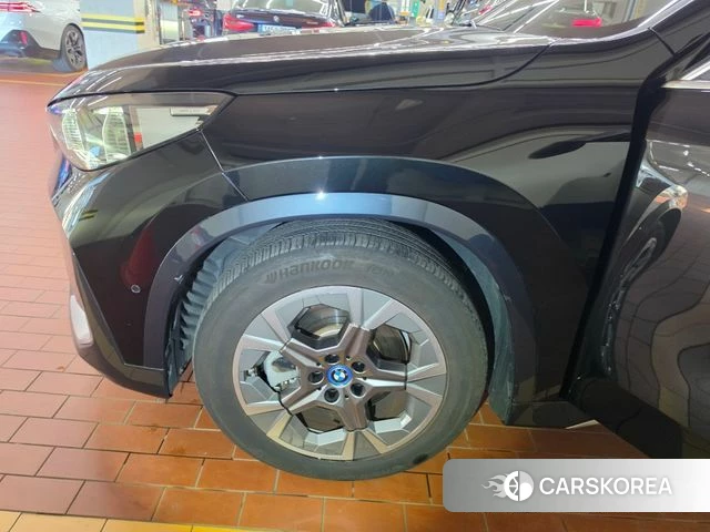 BMW iX1 (U11) 2024 Черный из Кореи, фото 5