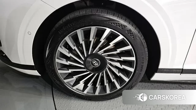 Hyundai Grandeur (GN7) id 3006982 из Кореи 15