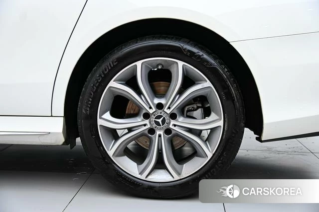 Mercedes-Benz E-class id 4260696 из Китая 15