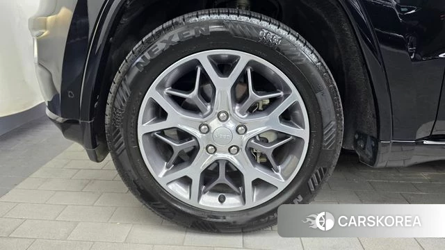 Jeep Grand Cherokee id 4882026 из Кореи 28