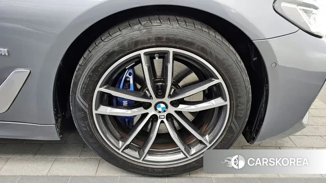 BMW 5 Series (G30) id 3560919 из Кореи 15