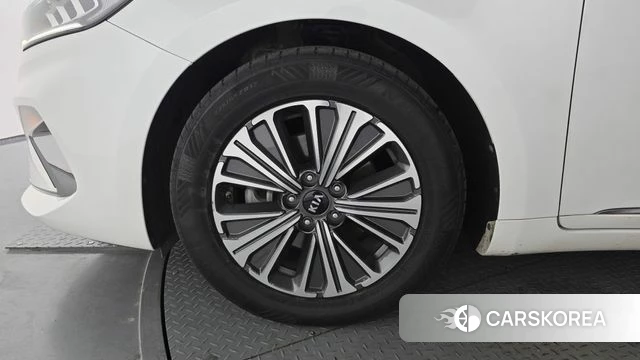 Kia K7 Premier Hybrid id 4595303 из Кореи 32