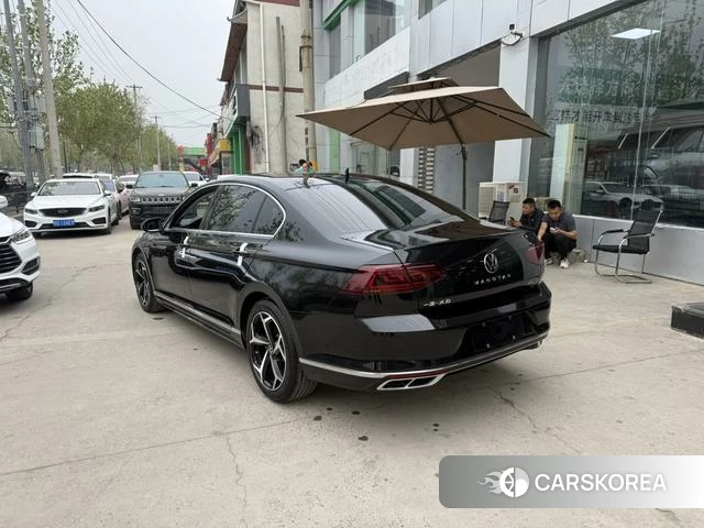 Volkswagen Magotan 2023 Черный из Китая, фото 5