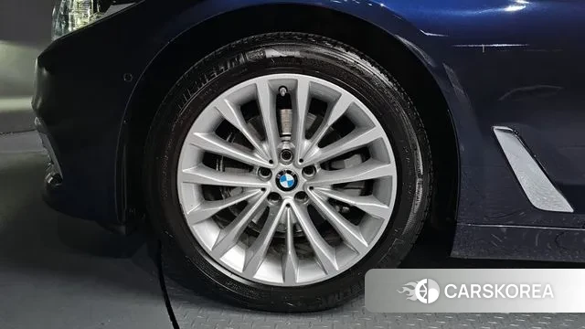 BMW 5 Series (G30) id 3375240 из Кореи 15