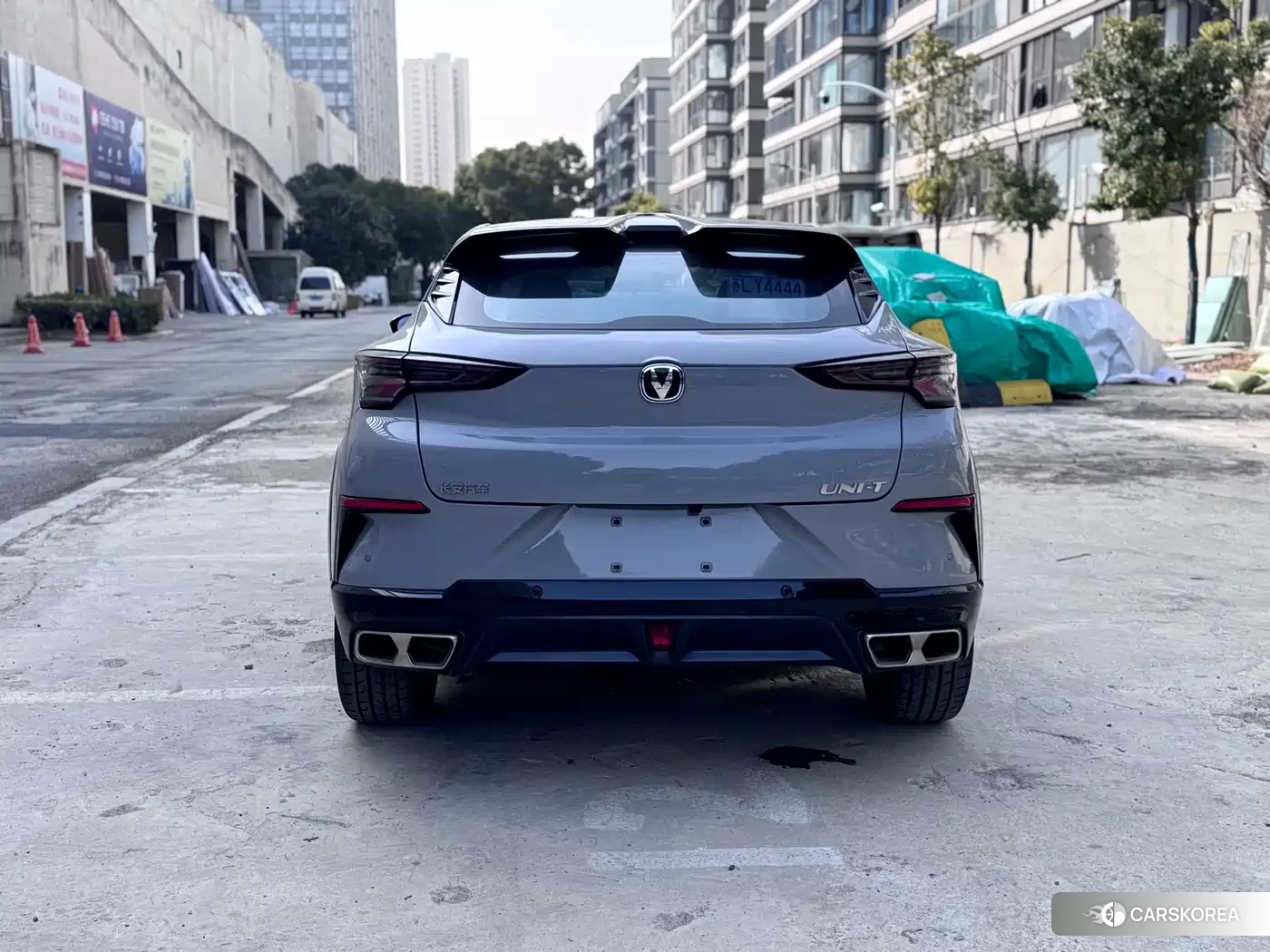 Chang'an UNI-T 2024 Silver/gray из Китая, фото 5