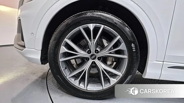 Audi Q8 (4M) id 3468882 из Кореи 15