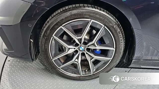 BMW 5 Series (G60) id 3052683 из Кореи 15