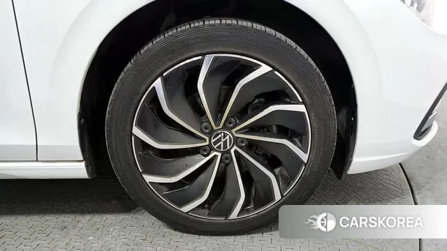 Volkswagen Golf 8th Generation id 3764857 из Кореи 15