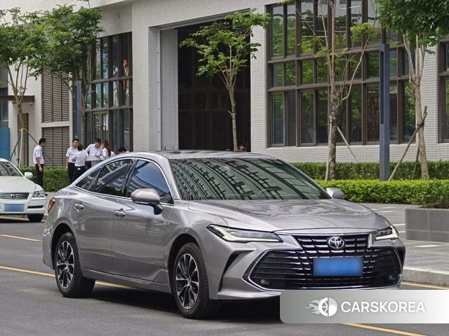 Toyota Asian dragon 2023 Серебристо-серый из Китая, фото 5