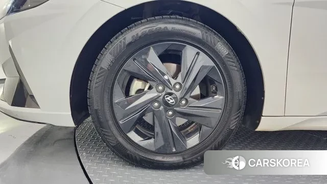 Hyundai Avante (CN7) id 3379926 из Кореи 15