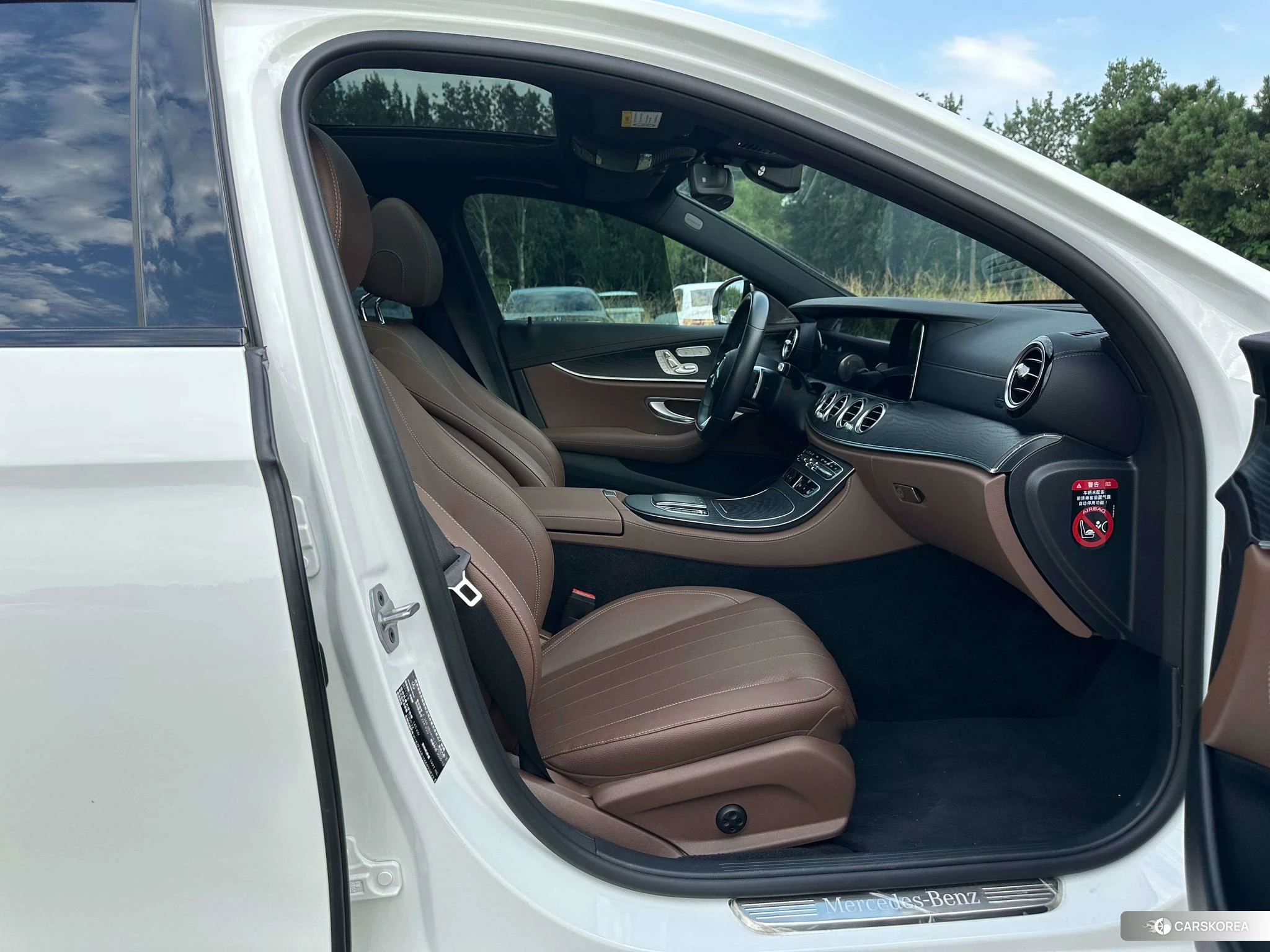 Mercedes-Benz E-Class id 4513579 из Китая 20