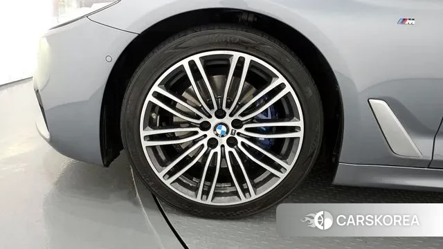 BMW 5 Series (G30) id 3469588 из Кореи 15