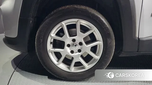 Jeep Renegade id 3703355 из Кореи 15