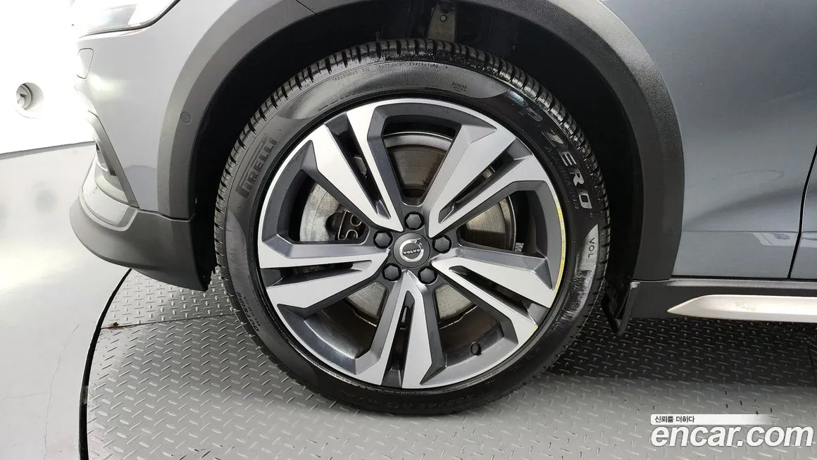 Volvo V60 Cross-Country 2nd Generation id 2065914 из Кореи 15