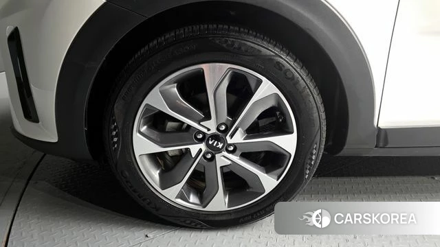 Kia Stonic id 3814217 из Кореи 15