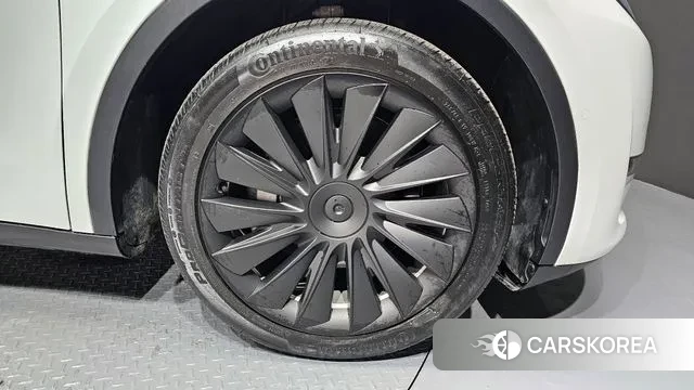 Tesla Model Y id 3645362 из Кореи 15