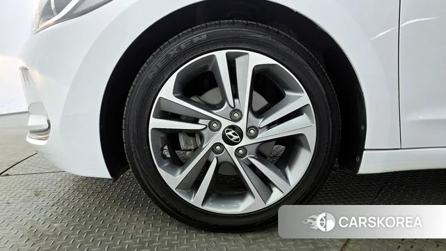 Hyundai Avante AD id 4295156 из Кореи 25