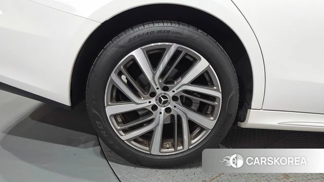 Mercedes-Benz E-Class W214 id 4853947 из Кореи 29