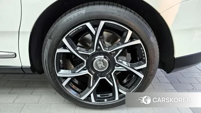 Rolls-Royce Cullinan id 3675233 из Кореи 15