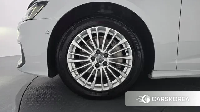 Audi A6 (C8) id 3008991 из Кореи 15