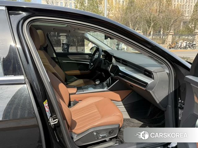 Audi A6L id 4259364 из Китая 21