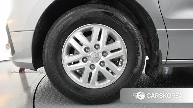 Hyundai The New Grand Starex id 4551591 из Кореи 29