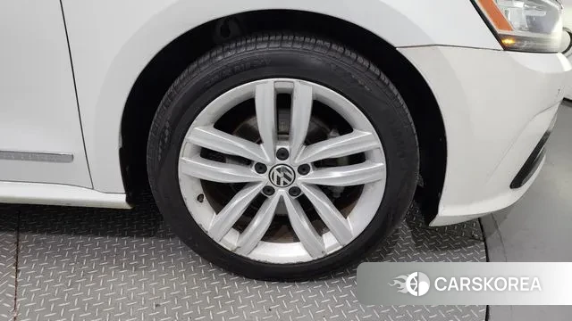 Volkswagen The New Passat id 3045479 из Кореи 15