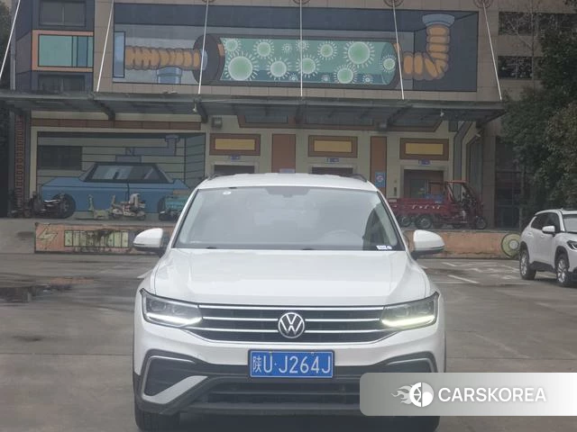 Volkswagen Tiguan L id 4258774 из Китая 12