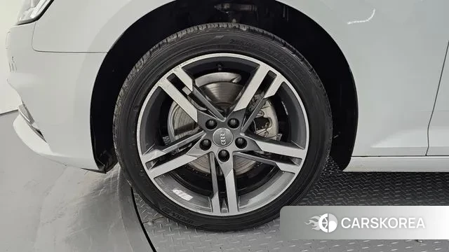 Audi A4 (B9) id 3302455 из Кореи 15