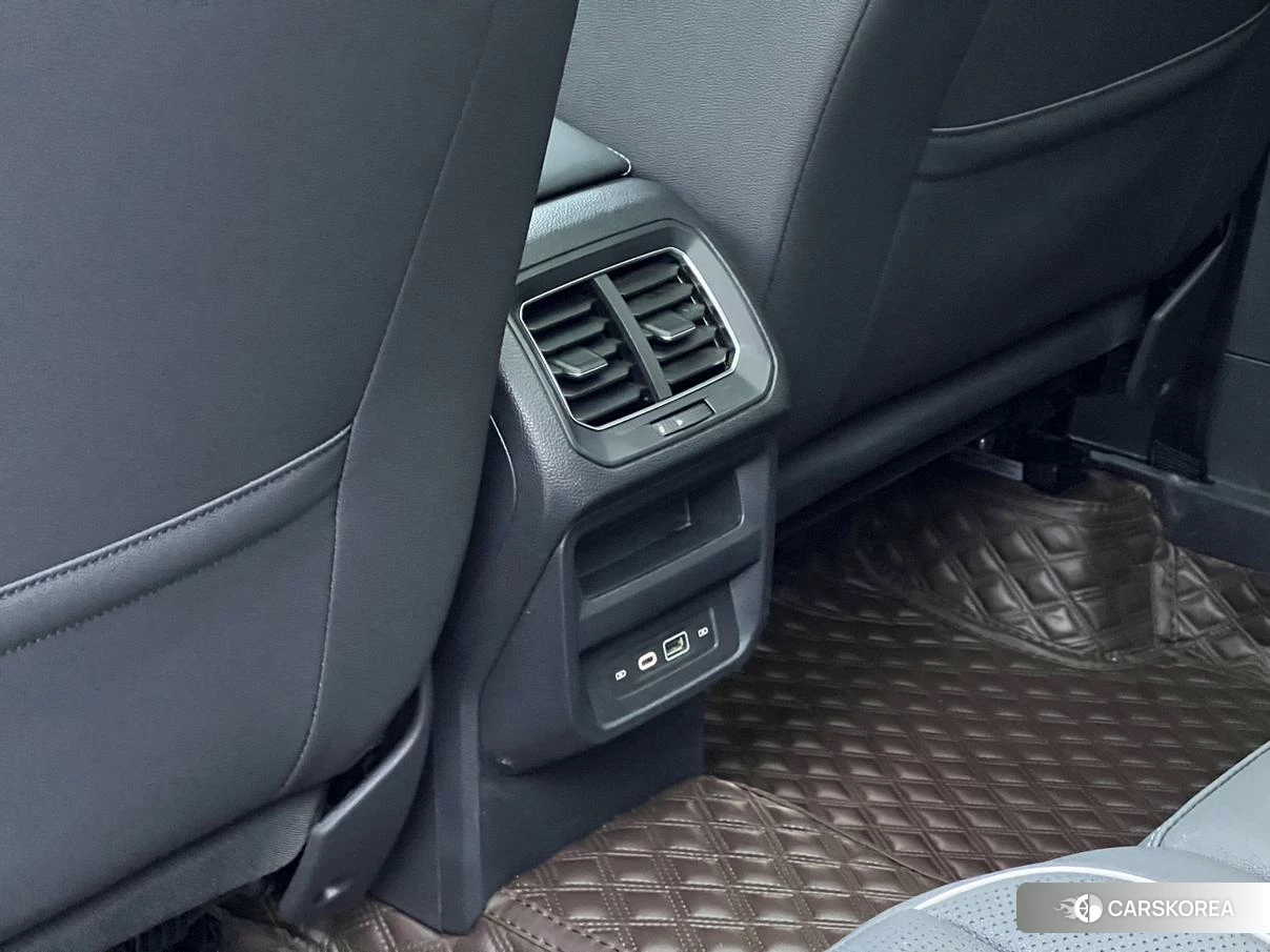 Volkswagen Tiguan L id 4486237 из Китая 14