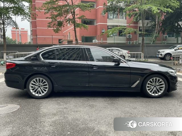 BMW 5 series PHEV id 4227878 из Китая 12