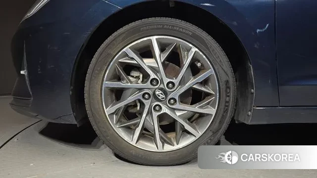 Hyundai The New Avante AD id 3423276 из Кореи 15