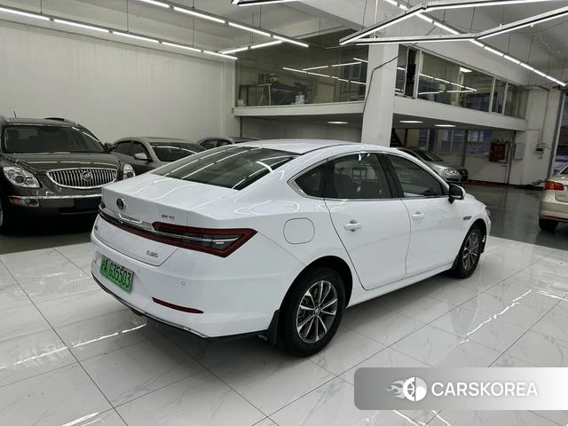 BYD Qin Pro DM 2021 Белый из Китая, фото 6