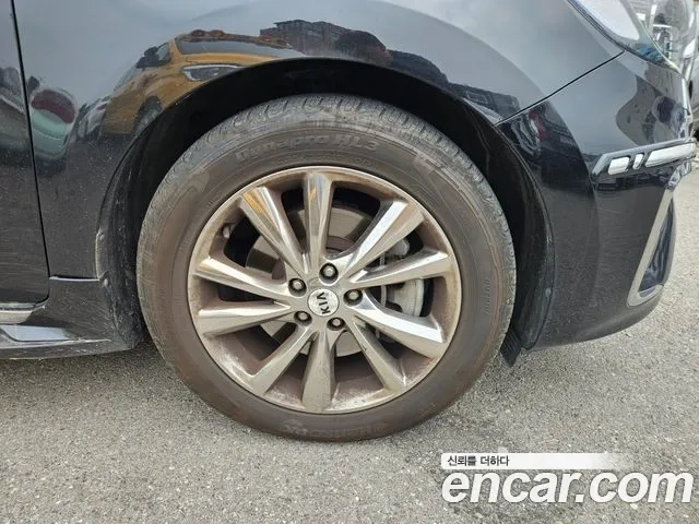 Kia The New Carnival id 2907864 из Кореи 15